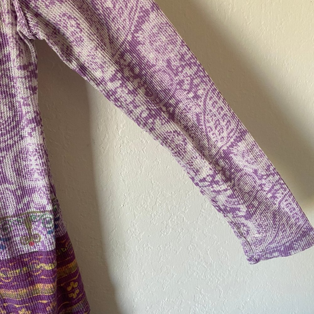 One World Womens Top Rhinestone Waffle Knit Boho Size M Purple Paisley Casual - Picture 5 of 11